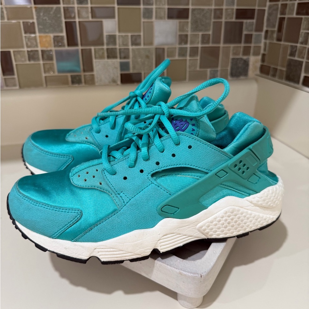 Nike Air Huarache Size 9 Teal/Turquoise Sneakers Lightweight  & Iconic Style - Picture 10 of 12